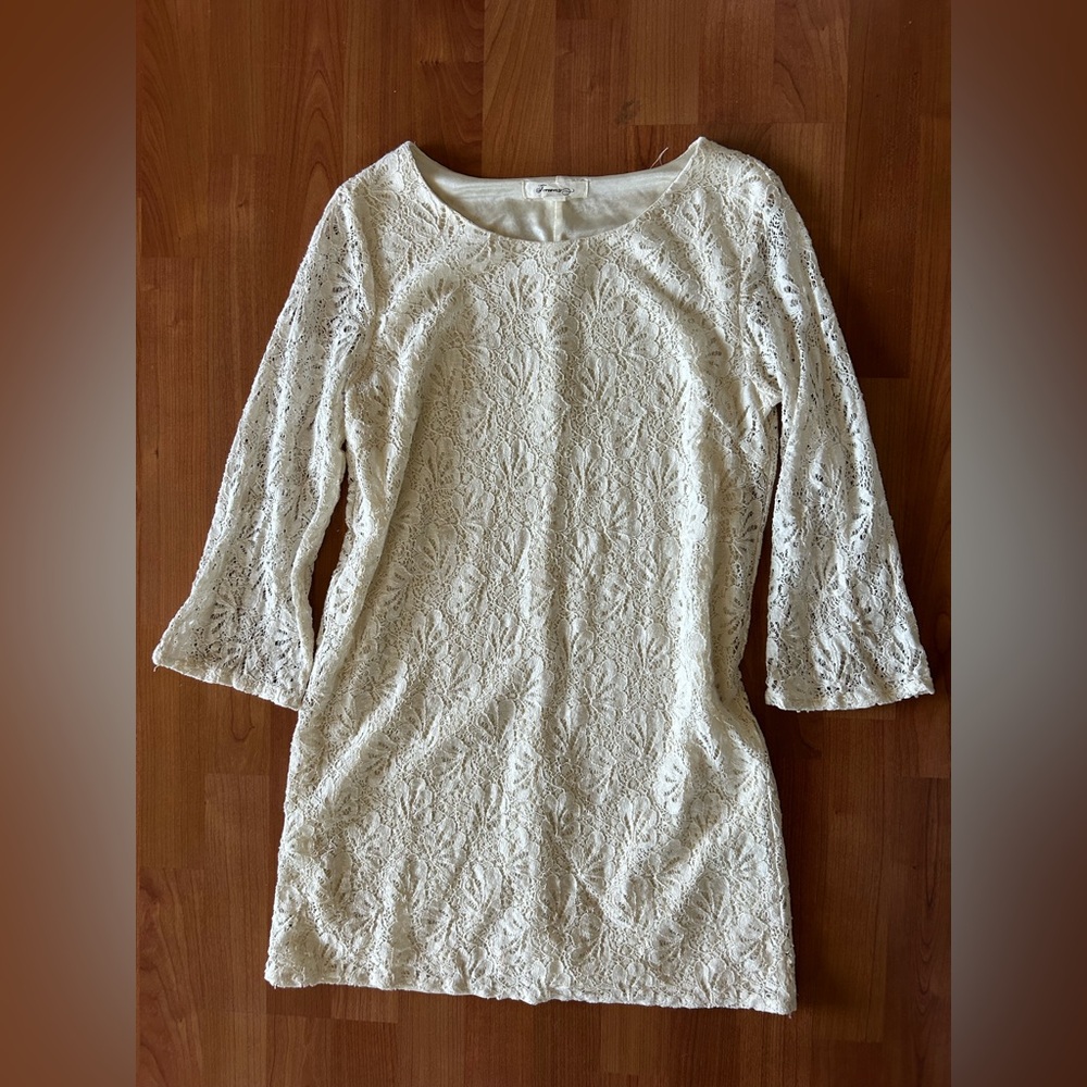 forever 21 cream lace top/short dress with flowy sleeves